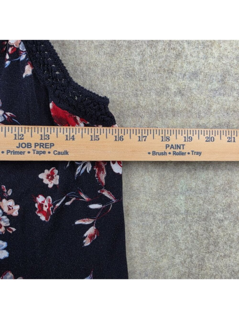 Maurices Women's Floral Black Sleeveless Top Smocked Detail Medium Lightweight - Picture 5 of 5